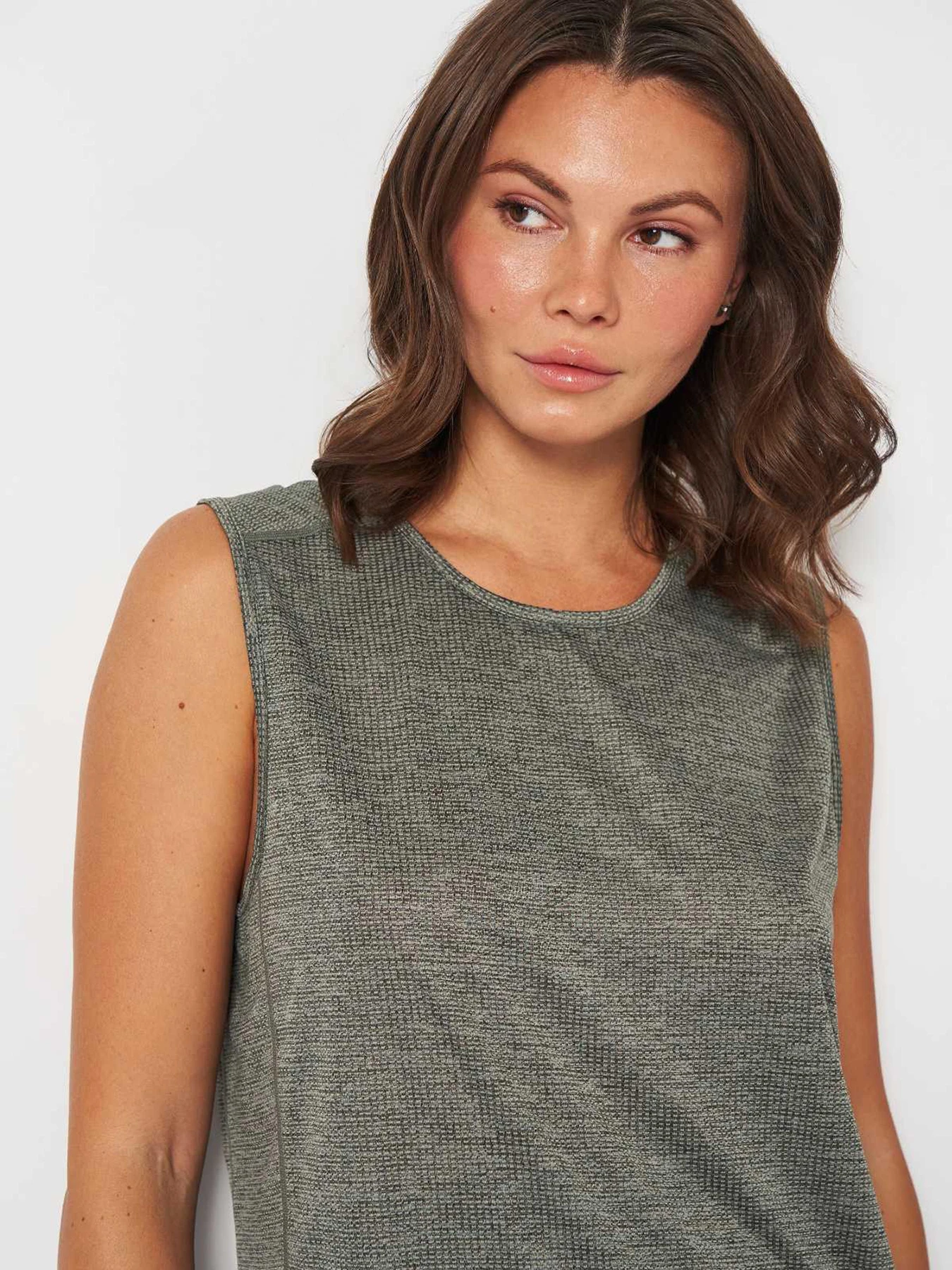 Футболки и поло H&M модель 1478529wer_Зеленый Фото