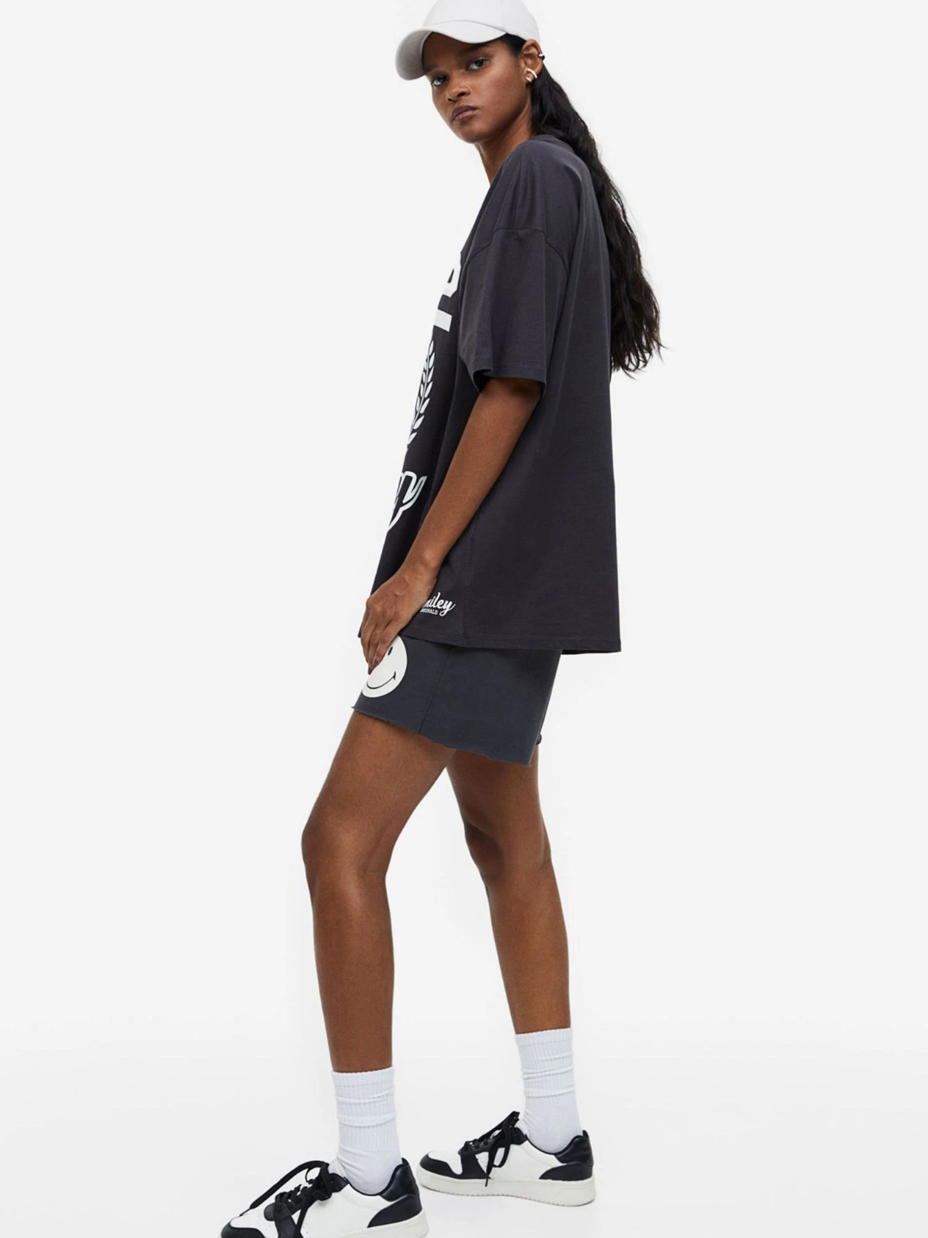 Футболки и поло H&M модель 1129527wer_Графитовый Фото