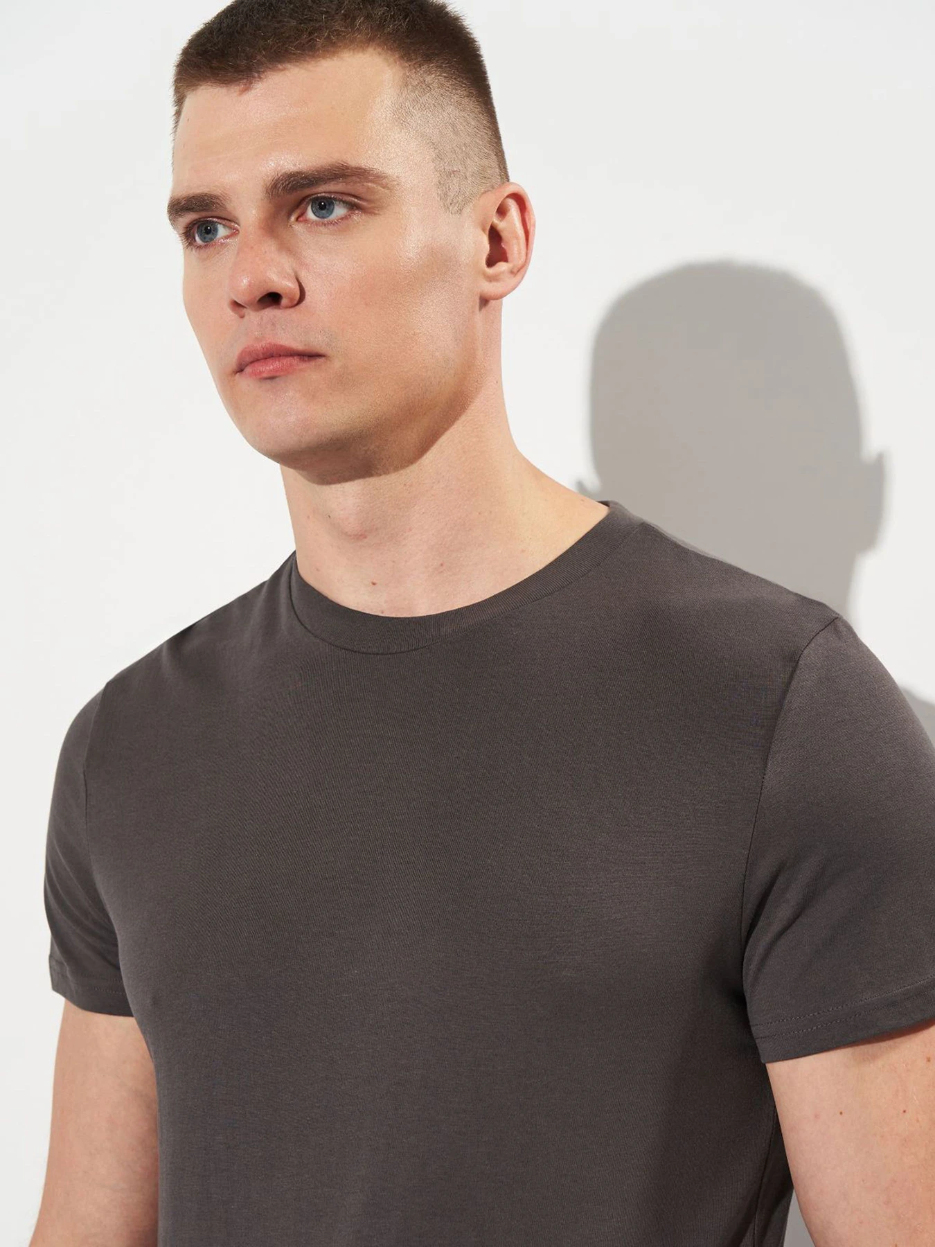 Футболки и поло H&M модель 5987551wer_Темно-серый Фото