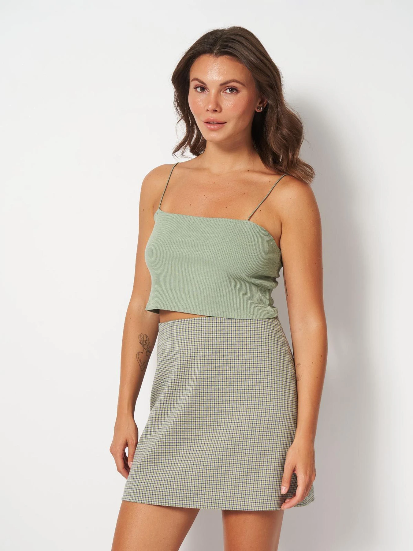 Футболки и поло H&M модель 9877773wer_Хаки Фото