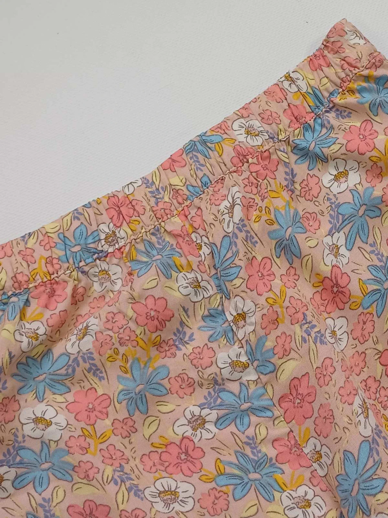 Брюки H&M модель 103150571kwer_Комбинированный Фото