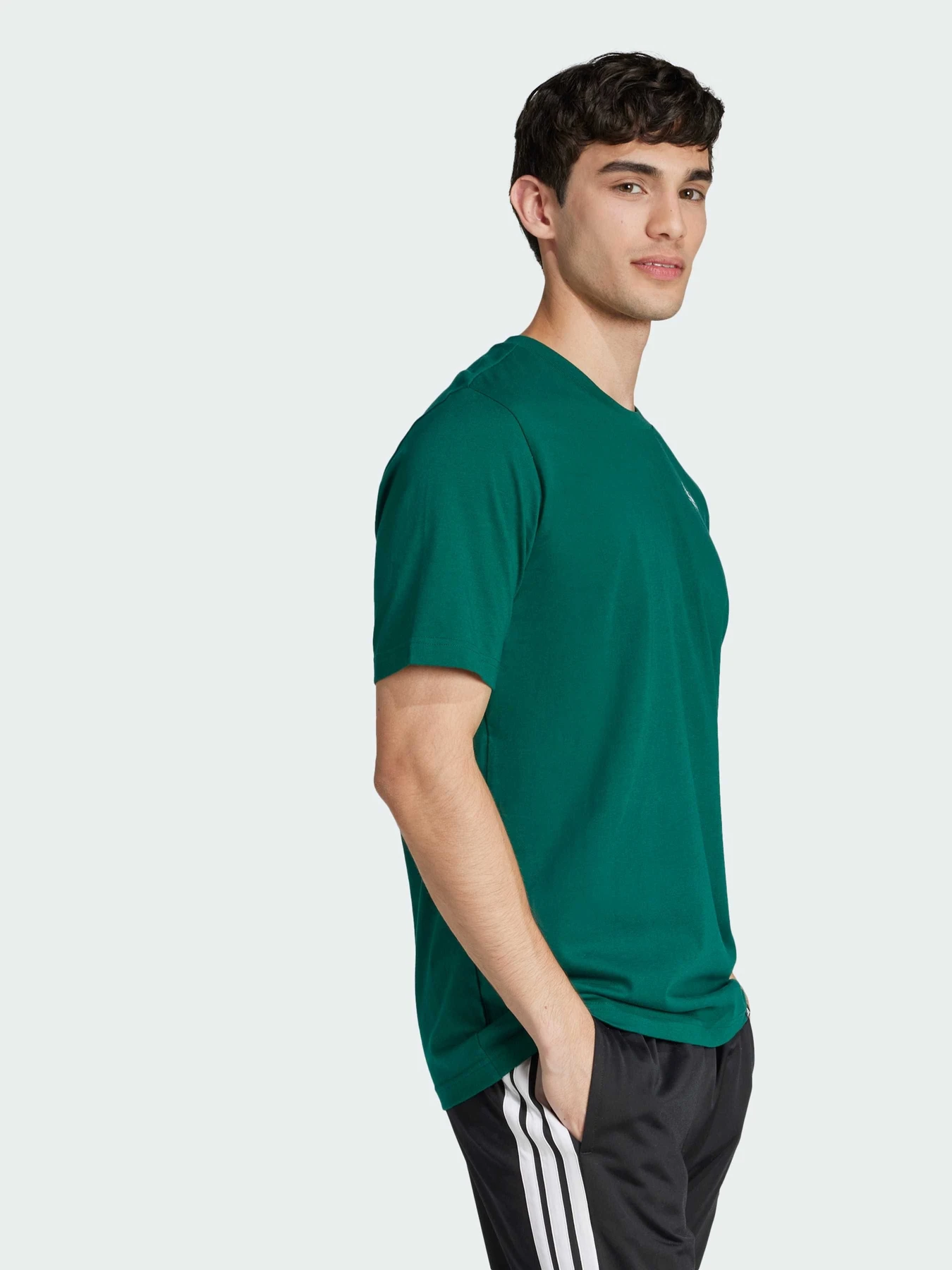 Футболки и поло Adidas модель JJ3961 Футболки и поло Adidas модель JJ3961 Фото