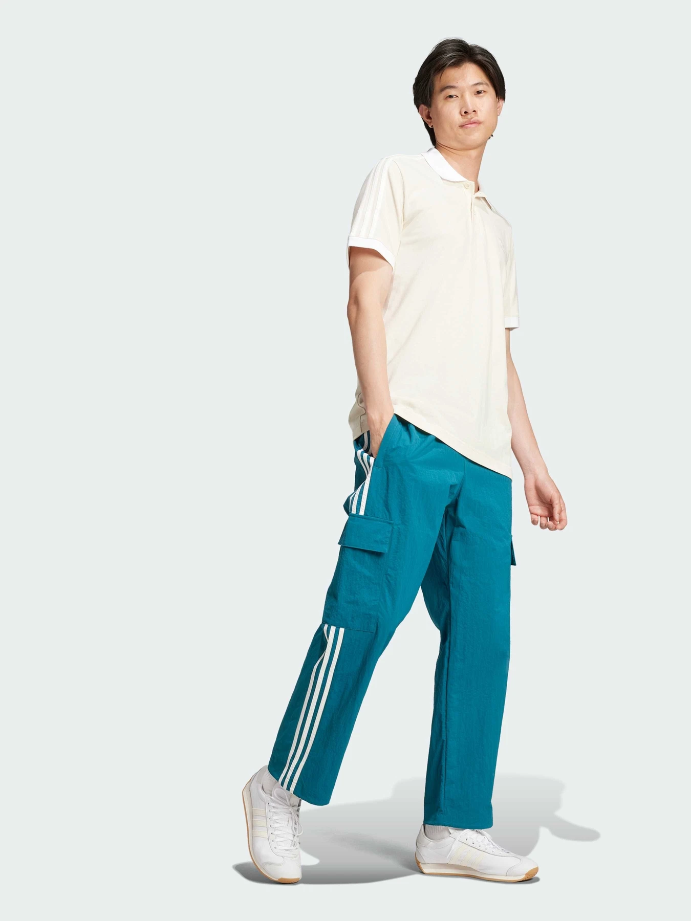 Брюки Adidas Adicolor модель IZ3065 Фото