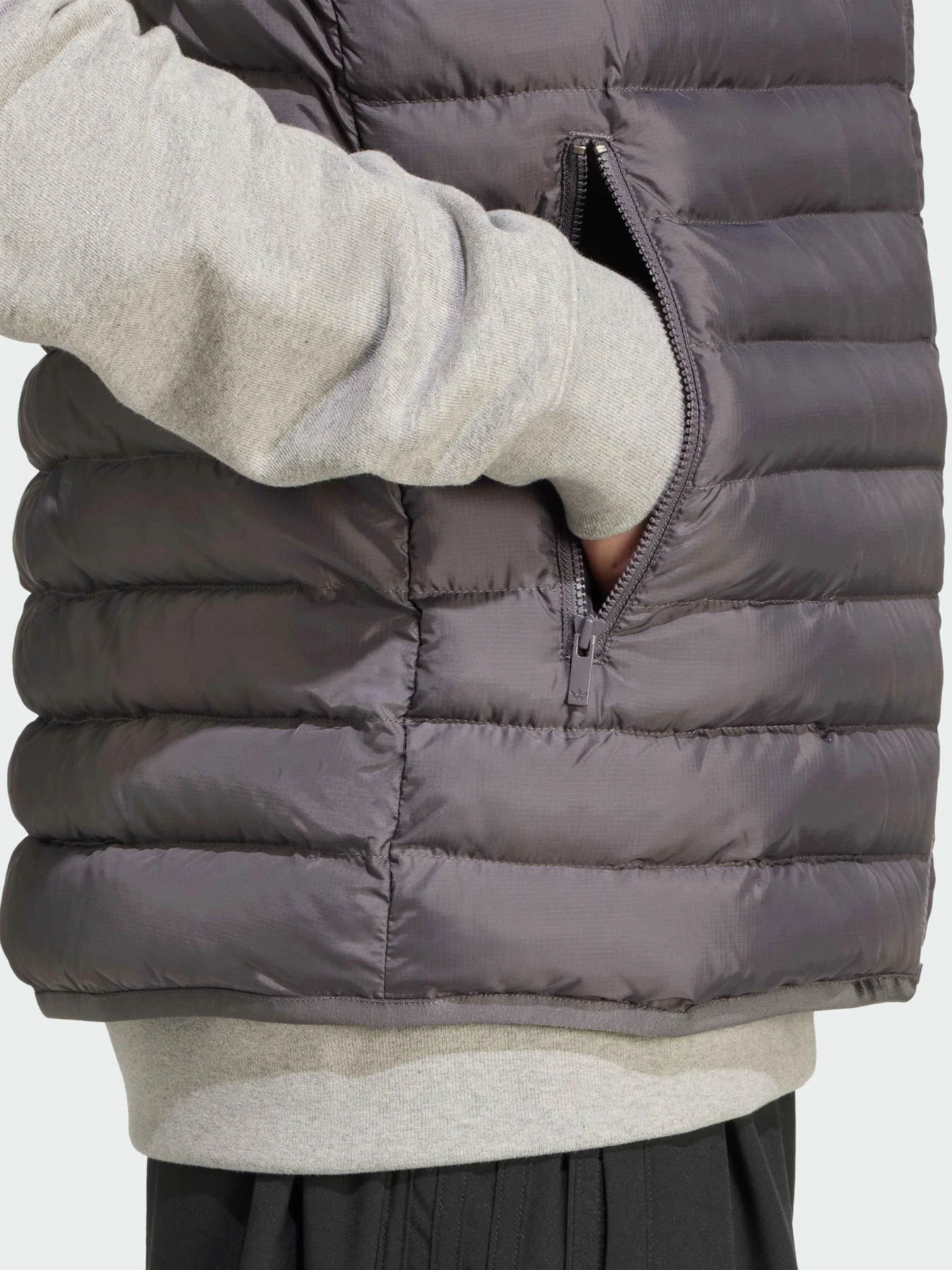 Куртки та дублянки Adidas модель JX4119 Куртки та дублянки Adidas модель JX4119 Фото