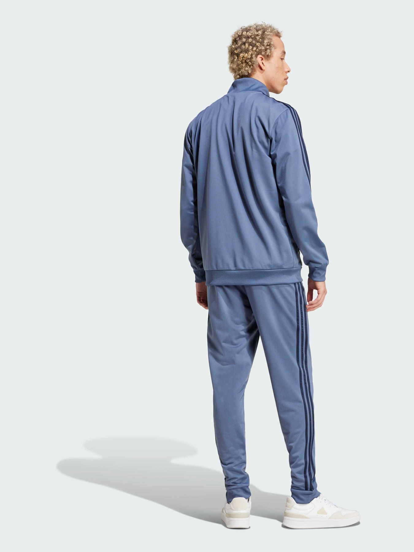 Костюми Adidas модель IY6652 Костюми Adidas модель IY6652 Фото