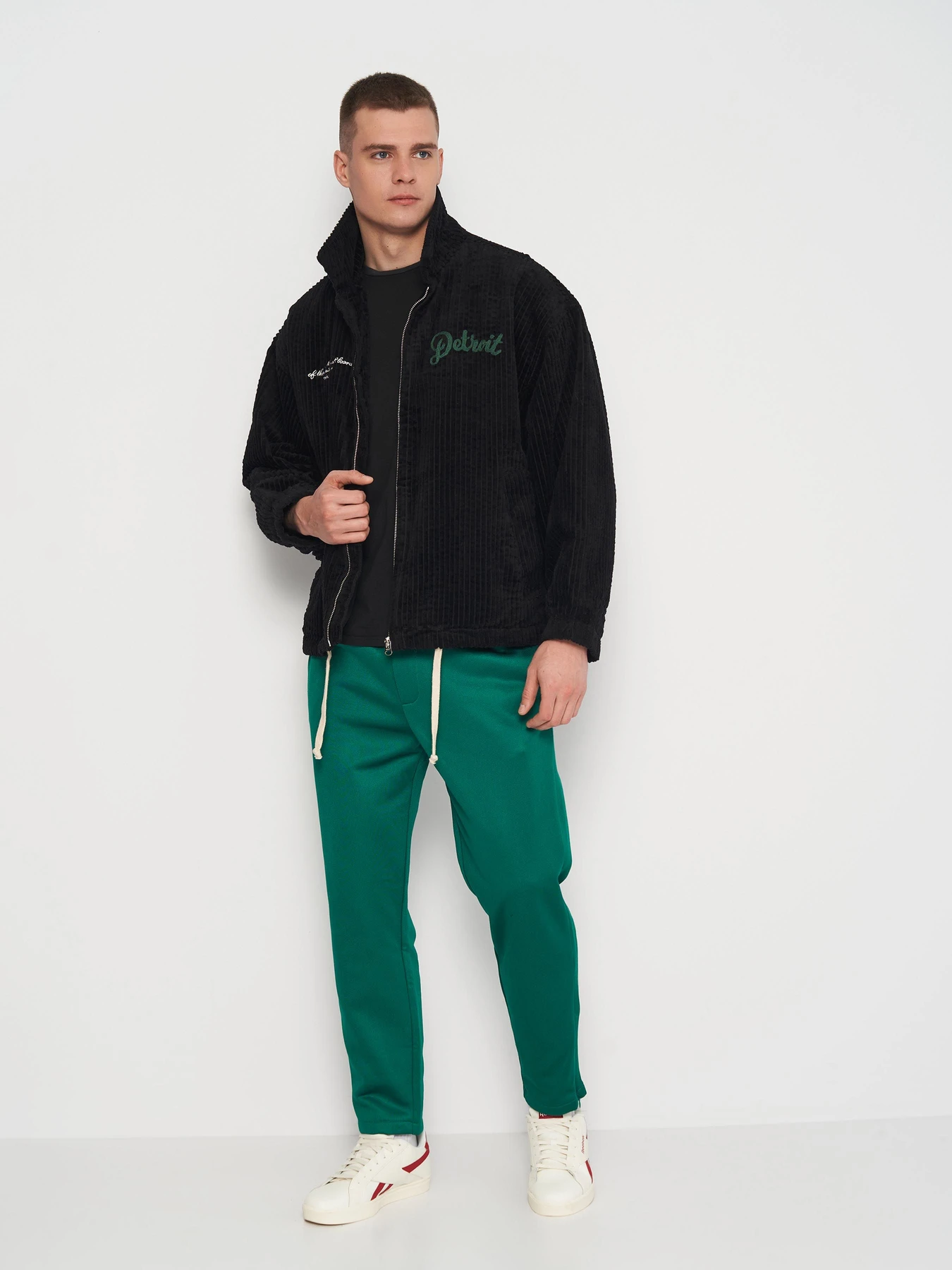 Куртки та дублянки H&M модель 1075959arl_Черный Фото