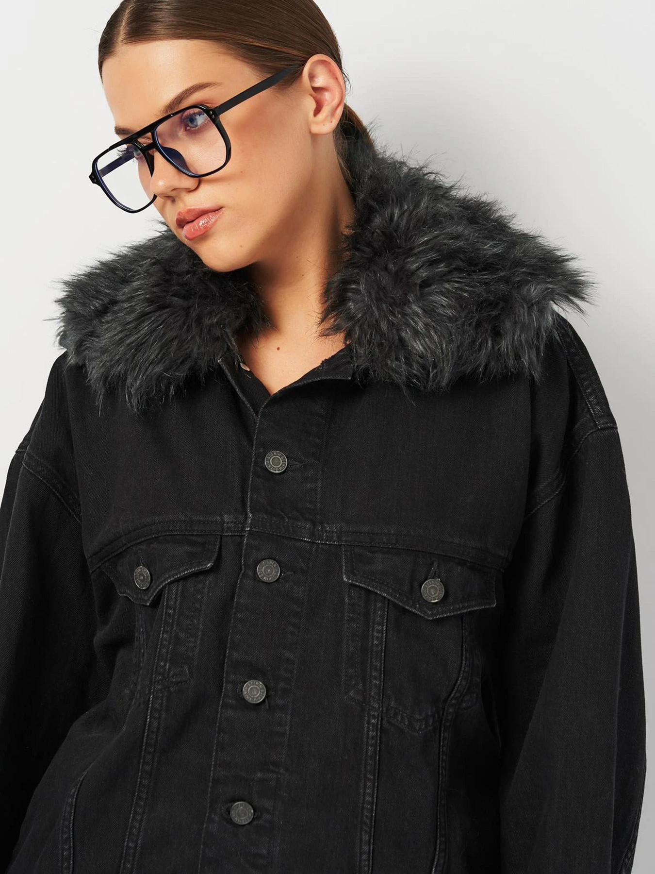 Куртки та дублянки H&M модель 4494495ral_Черный Фото