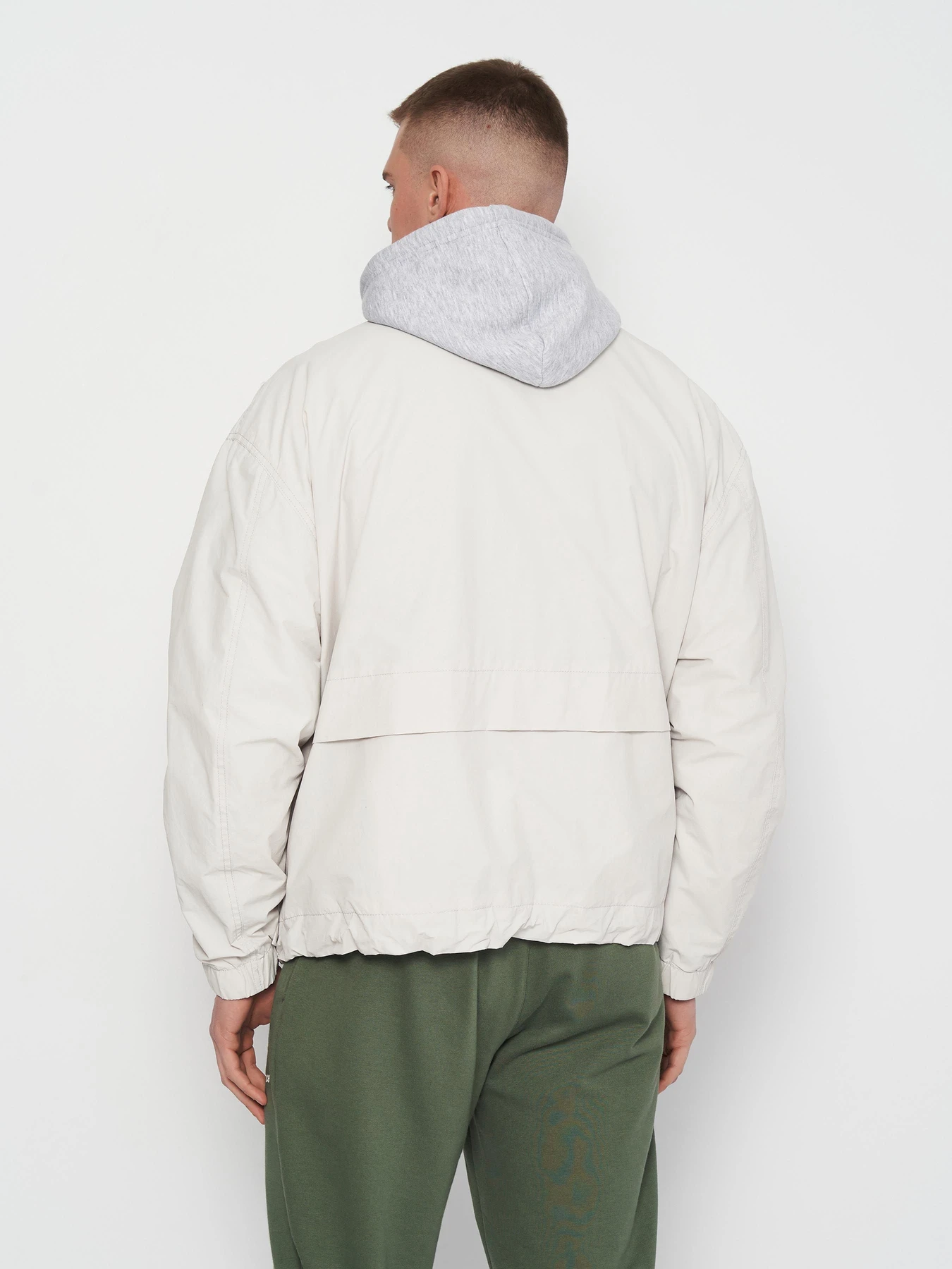 Куртки и дубленки H&M модель 1043453arl_Светло-серый Фото
