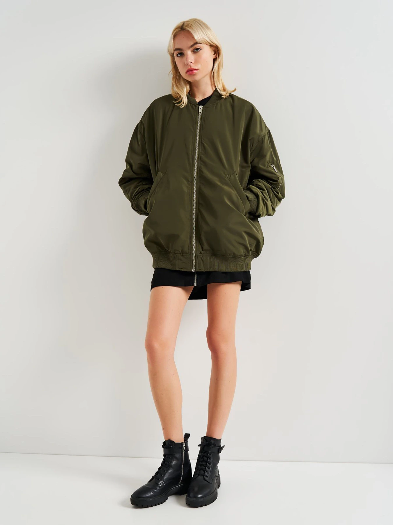 Куртки и дубленки H&M модель 9222242wer_Хаки Фото