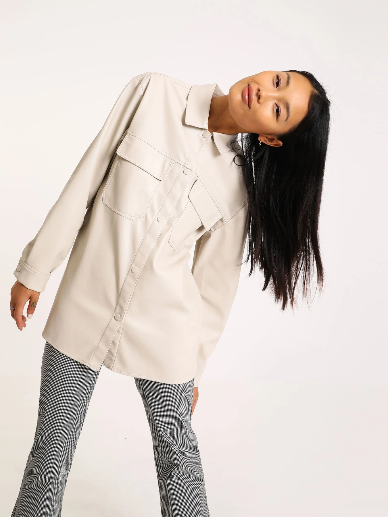Куртки и дубленки H&M модель 8987032wer_Бежевый Фото