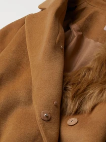 Пальта та плащі H&M модель 8813492wtr_Светло-коричневый Фото
