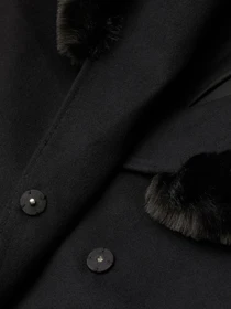 Пальта та плащі H&M модель 8912472wtr_Черный Фото