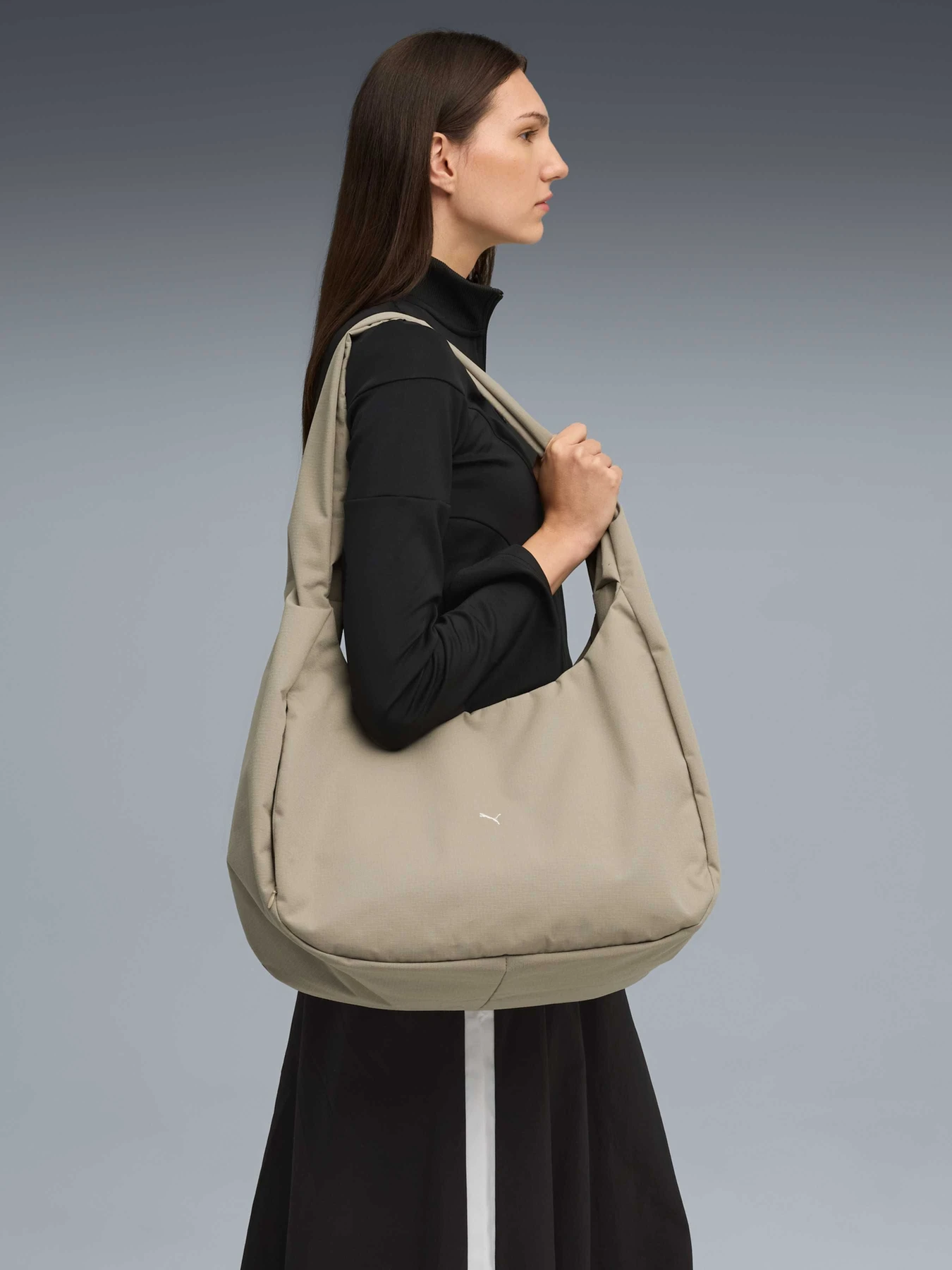Сумки PUMA Yona Crossbody Hobo Bag модель 091819 Фото