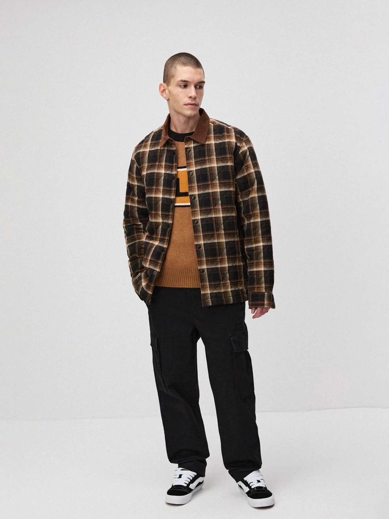 Брюки DIVERSE Cltn Capter модель 10048075 Брюки DIVERSE Cltn Capter модель 10048075 Фото
