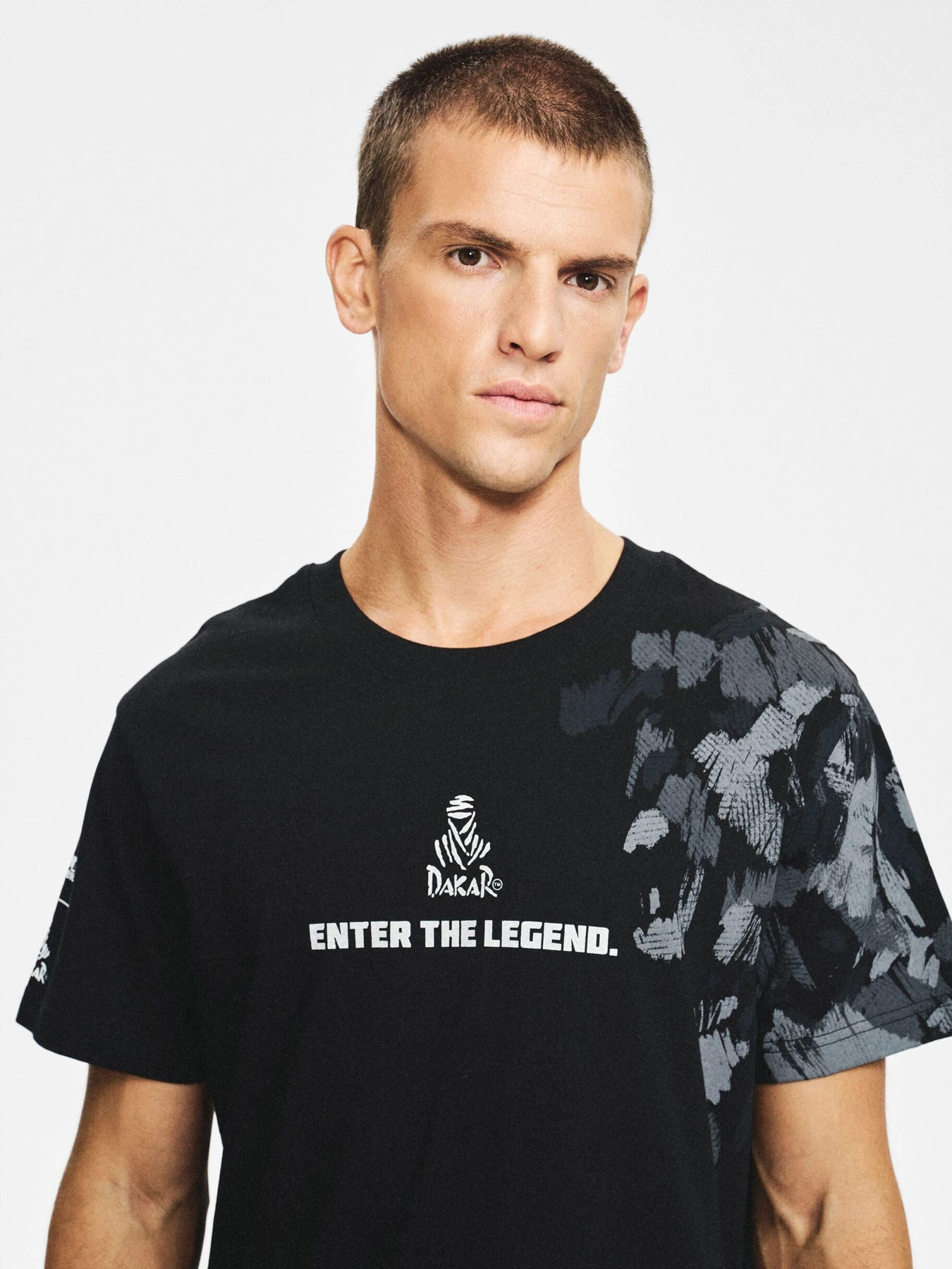 Футболки і поло DIVERSE Dkr Camo 256 модель 10048100 Футболки і поло DIVERSE Dkr Camo 256 модель 10048100 Фото