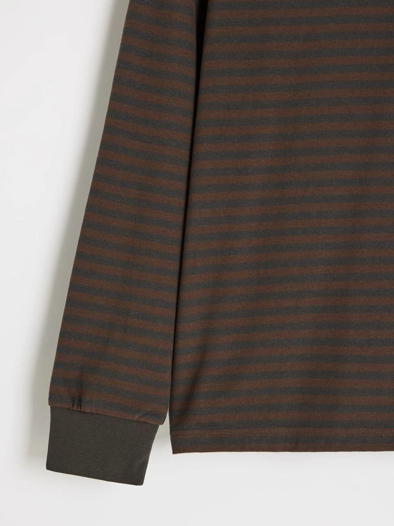 Худи и свитшоты DIVERSE Cltn Lg Stripe модель 10048068 Худи и свитшоты DIVERSE Cltn Lg Stripe модель 10048068 Фото
