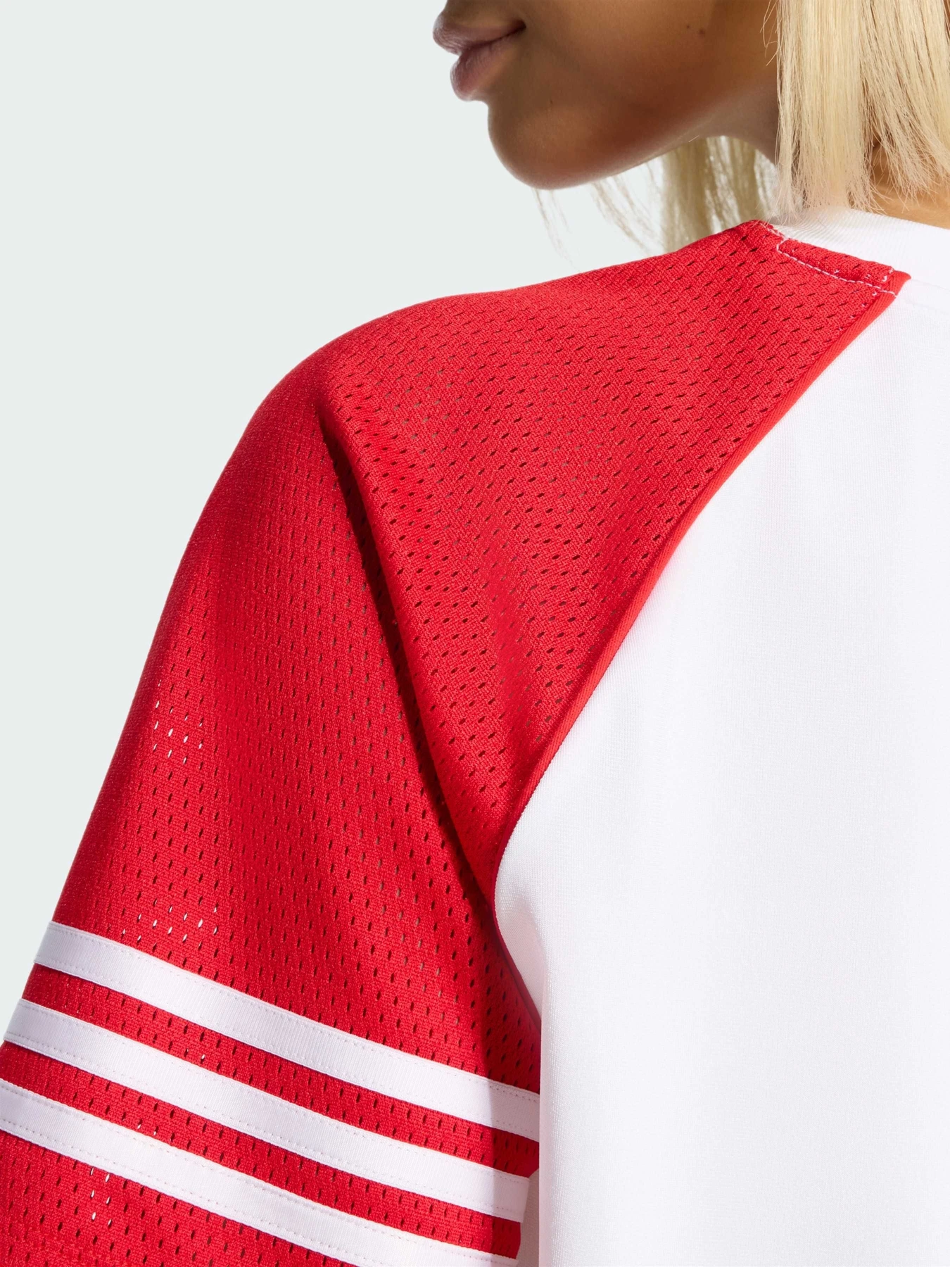 Футболки і поло Adidas модель KC6287 Футболки і поло Adidas модель KC6287 Фото