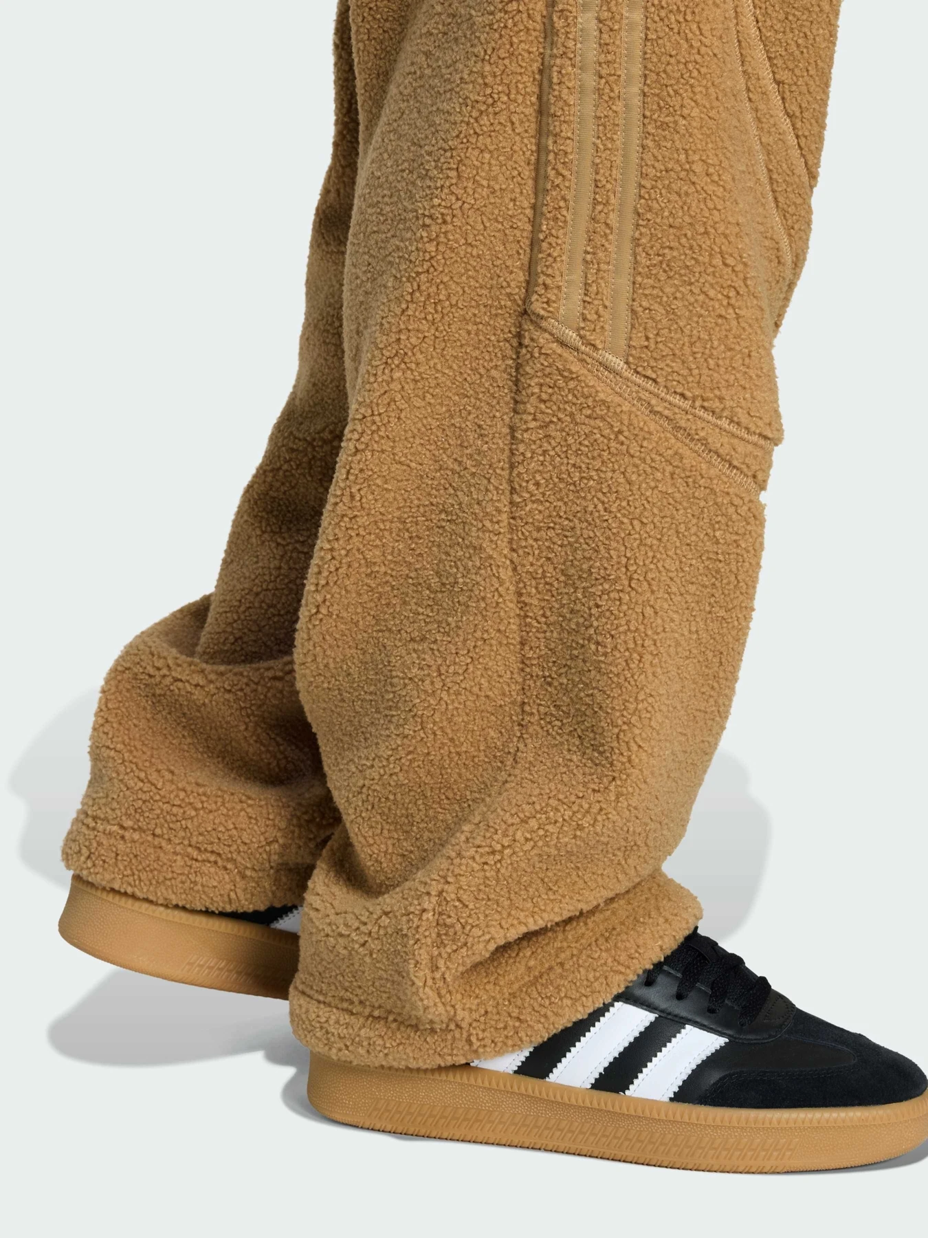 Брюки Adidas модель KR7611 Брюки Adidas модель KR7611 Фото