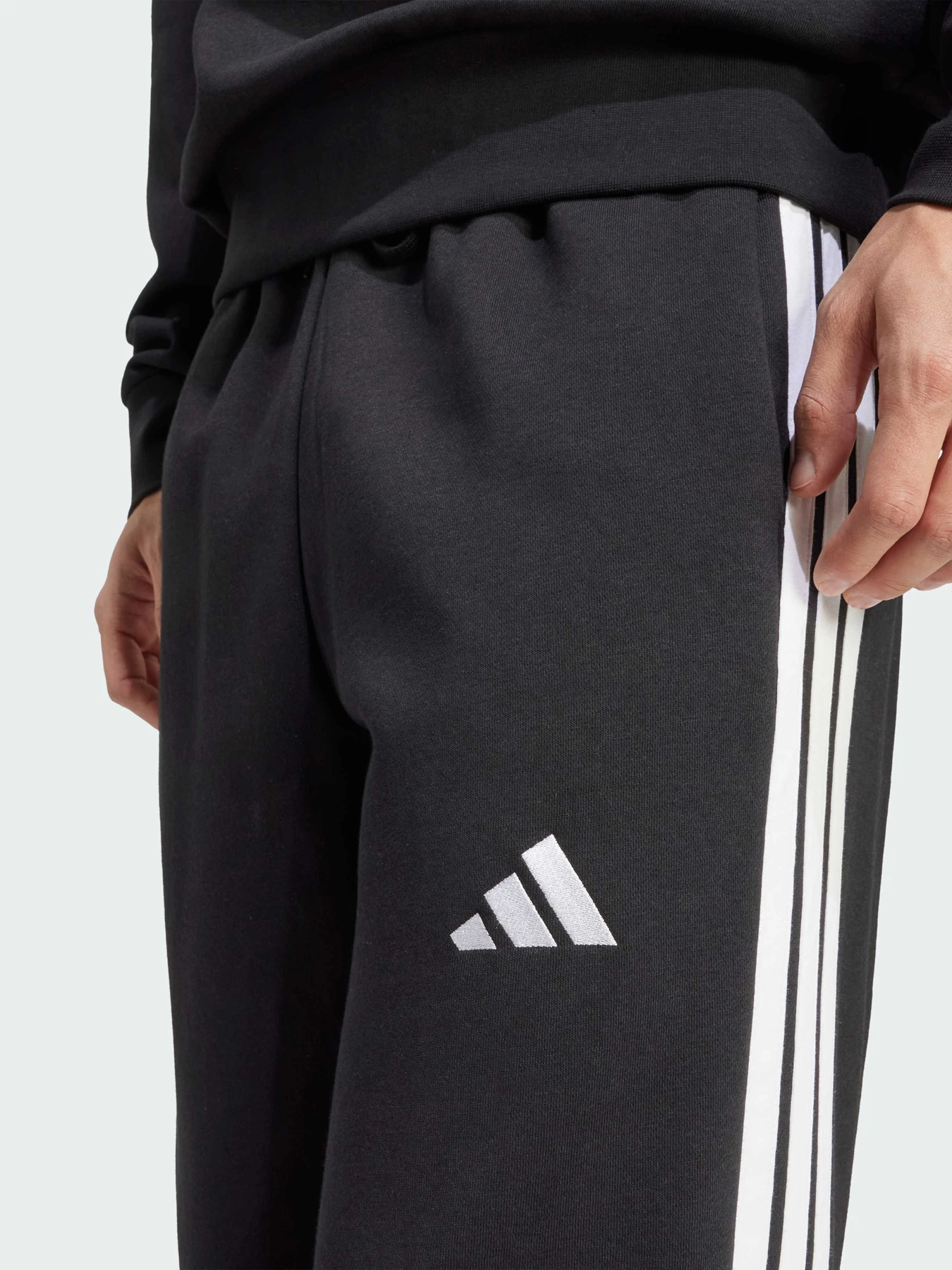 Брюки Adidas модель JM1770 Брюки Adidas модель JM1770 Фото