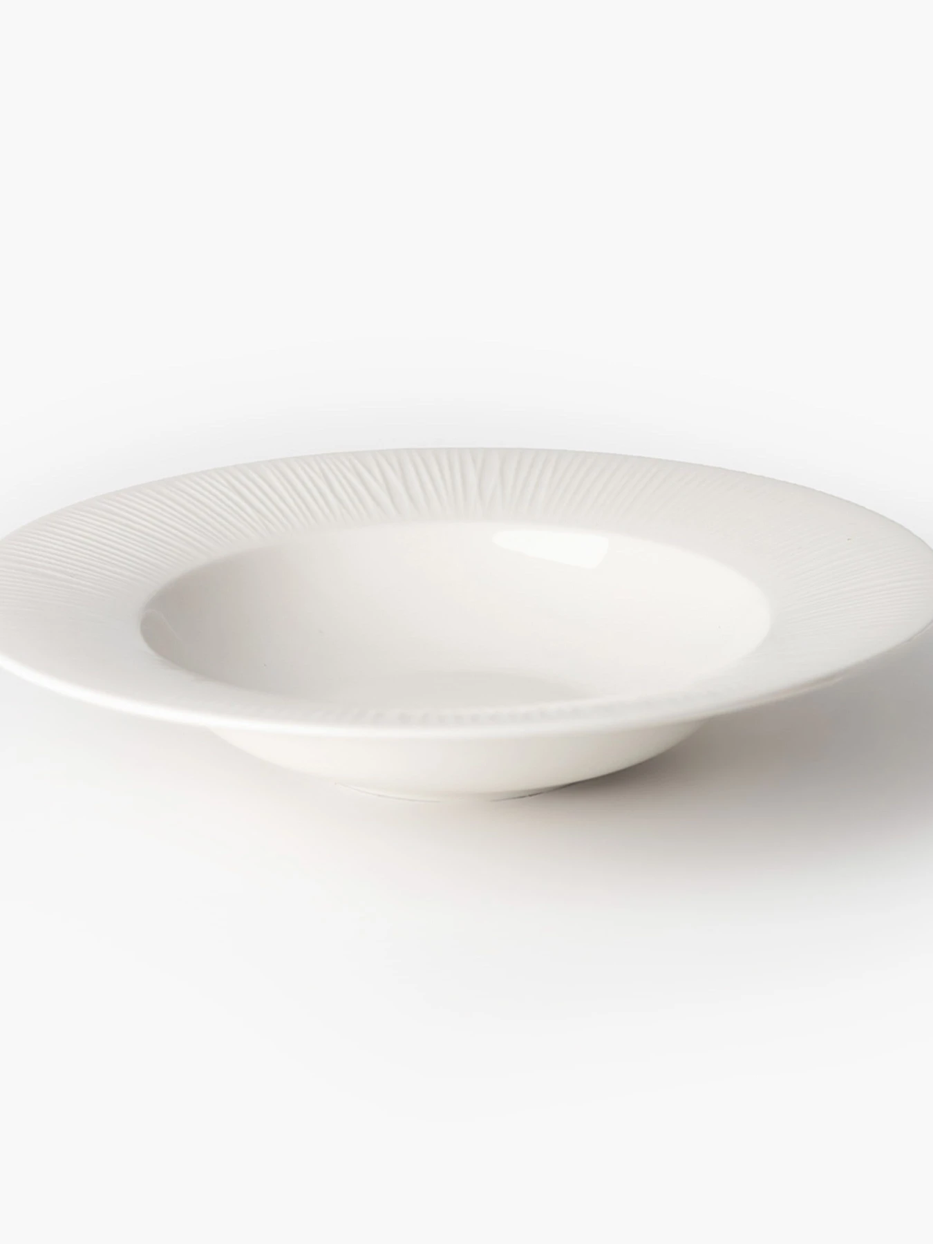 Тарелка глубокая "Луч" фарфоровая белая MBM HOME модель KP-137 WHITE Фото