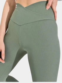 Брюки H&M модель 8510611wer_Хаки Фото