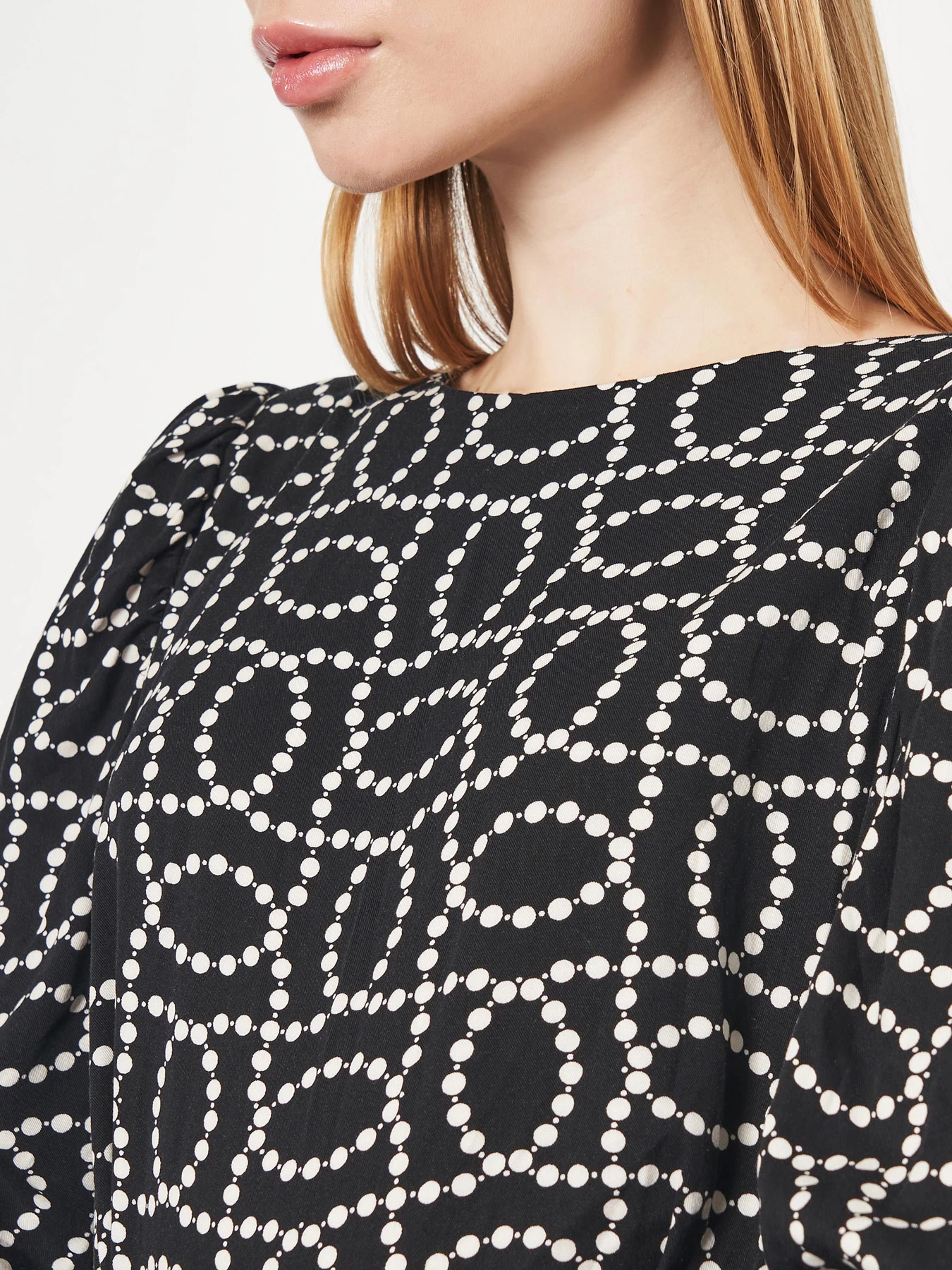 Платья H&M модель 8062431log_Черный Фото