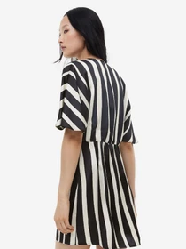 Платья H&M модель 1165281wer_Черно-белый Фото