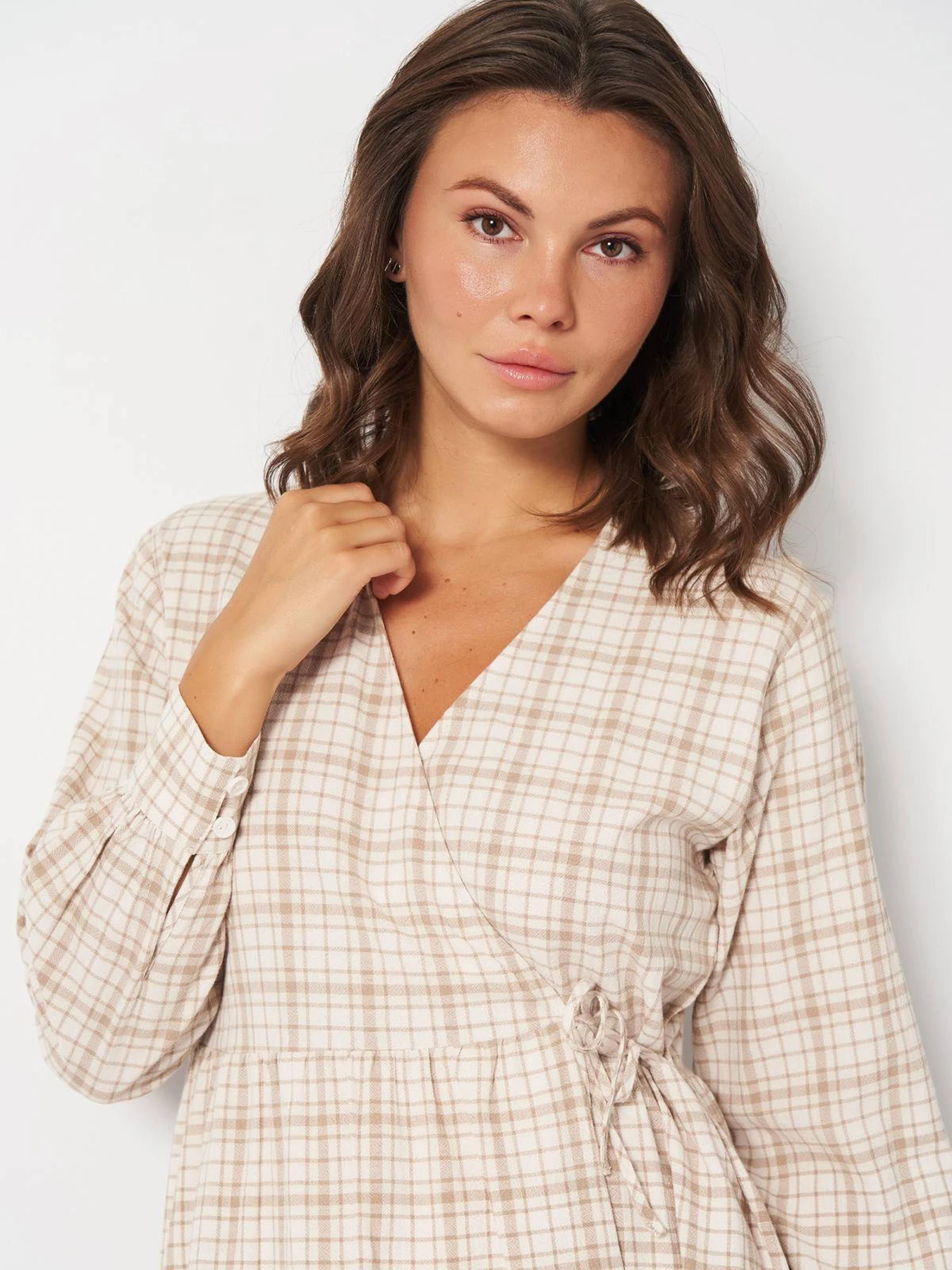 Платья H&M модель 10677965wer_Бежево-белый Фото