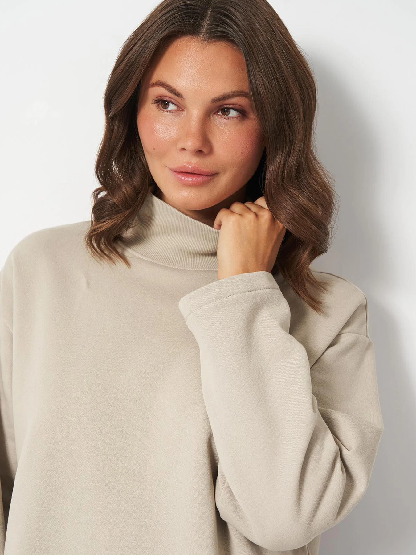Платья H&M модель 9513623wer_Светло-серый Фото