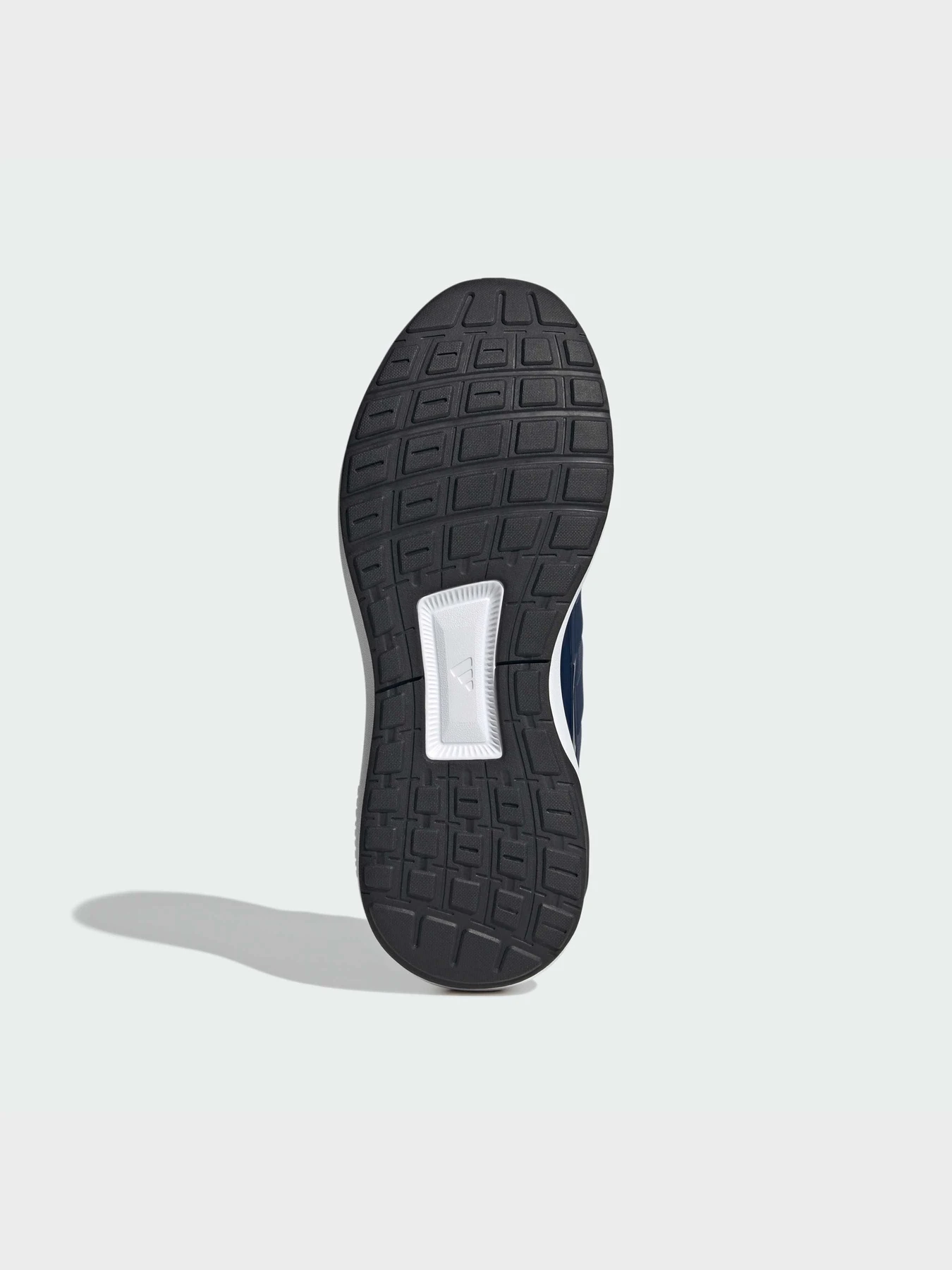 Кроссовки Adidas модель IH8954 Кроссовки Adidas модель IH8954 Фото