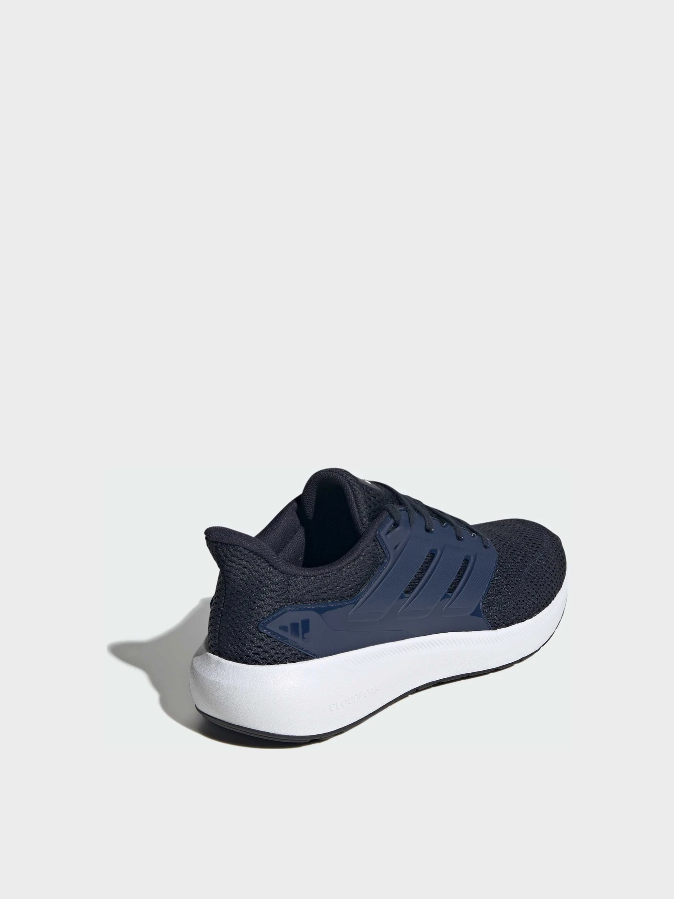 Кроссовки Adidas модель IH8954 Кроссовки Adidas модель IH8954 Фото