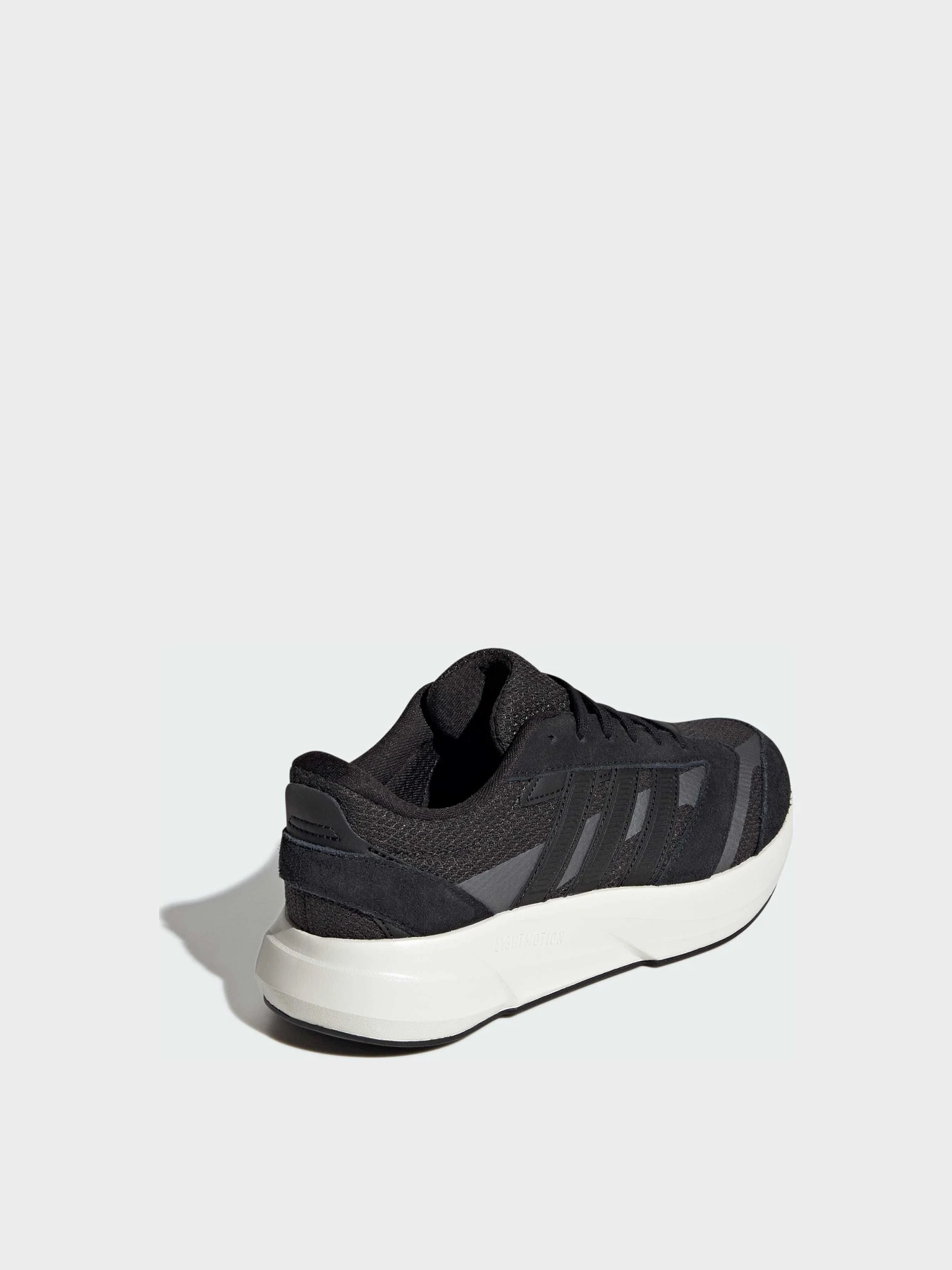 Кросівки Adidas модель HP6977 Кросівки Adidas модель HP6977 Фото
