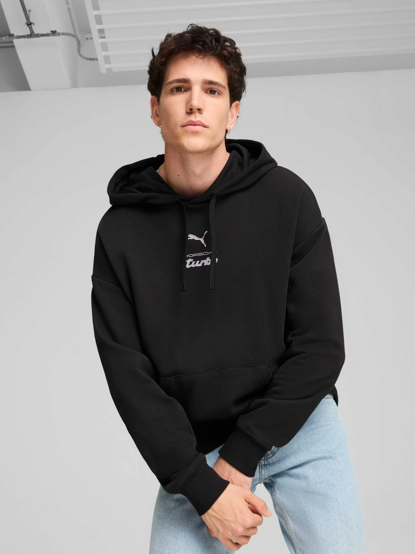Худі та світшоти PUMA Pl 911 Graphic Hoodie модель 626378 Худі та світшоти PUMA Pl 911 Graphic Hoodie модель 626378 Фото