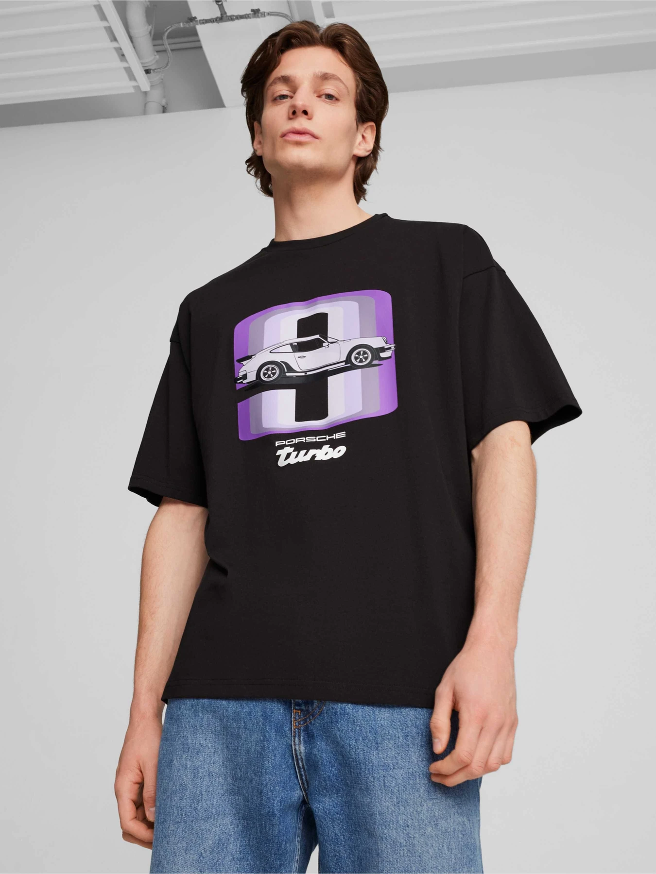 Футболки і поло PUMA Pl 911 Graphic Tee модель 626379 Фото