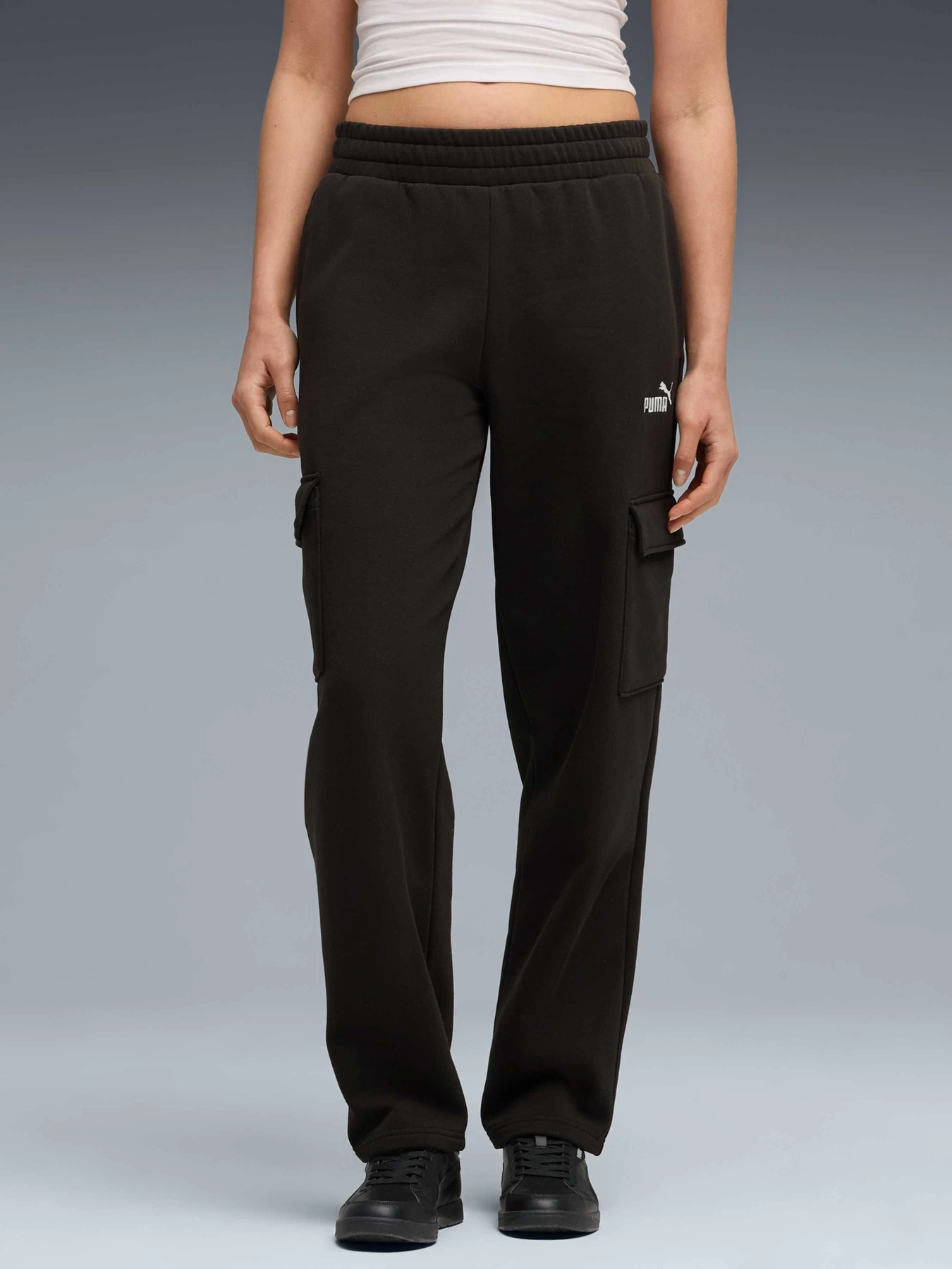 Штани PUMA Ess Comfort Cargo Pant Fl модель 690703 Штани PUMA Ess Comfort Cargo Pant Fl модель 690703 Фото