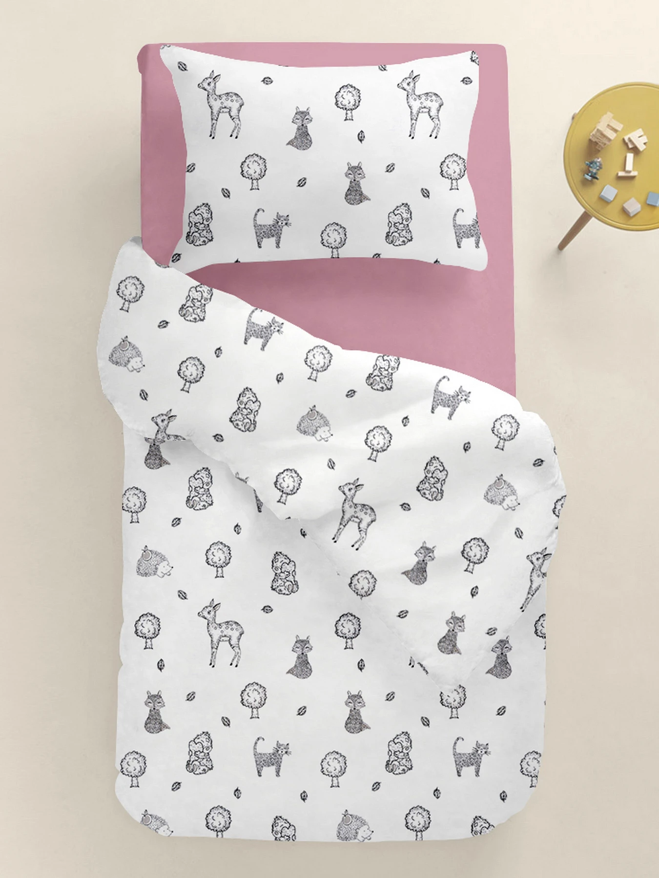 Детское постельное белье в кроватку WILD ANIMALS Cosas модель AnimalsWildGreyWhite_97Cherry_140 Детское постельное белье в кроватку WILD ANIMALS Cosas модель AnimalsWildGreyWhite_97Cherry_140 Фото