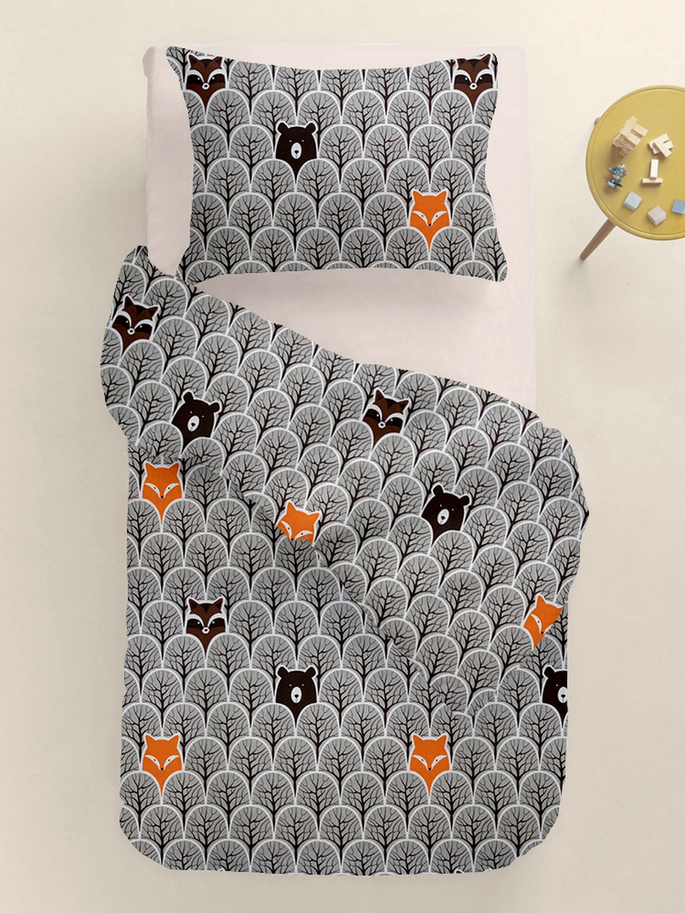 Детское постельное белье в кроватку WOOD ANIMALS Cosas модель BearsWoodGrey_98Cappuccino_140 Фото
