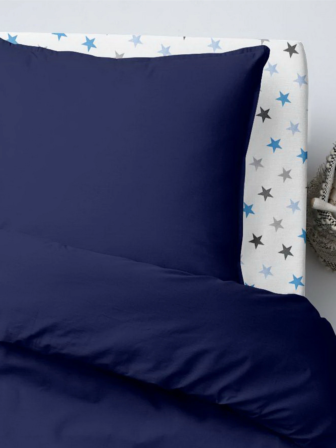 Детское постельное белье в кроватку BLUE NIGHTFALL Cosas модель Ranfors_Blue_StarsGreyBlue_140 Детское постельное белье в кроватку BLUE NIGHTFALL Cosas модель Ranfors_Blue_StarsGreyBlue_140 Фото