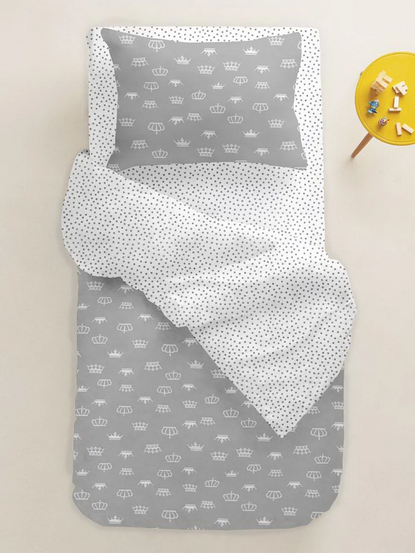 Детское постельное белье в кроватку GREY CROWN Cosas модель CrownG_zig_140 Фото