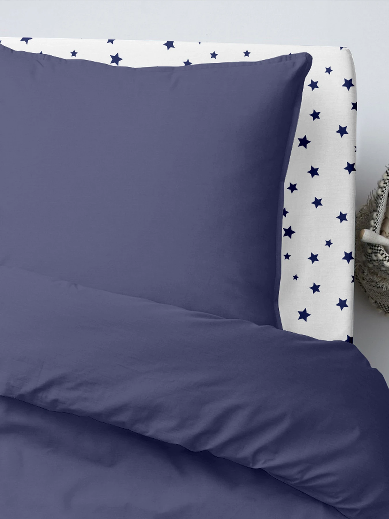 Детское постельное белье в кроватку NIGHTFALL & STARS Cosas модель Ranfors_Blue_StarsWBlue_140 Фото