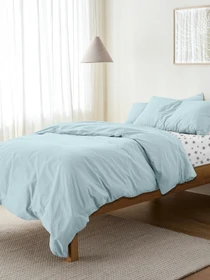 Дитяча постільна білизна в ліжечко SKYEY Cosas модель Ranfors_LightBlue_El80-StarGrey_140 Фото