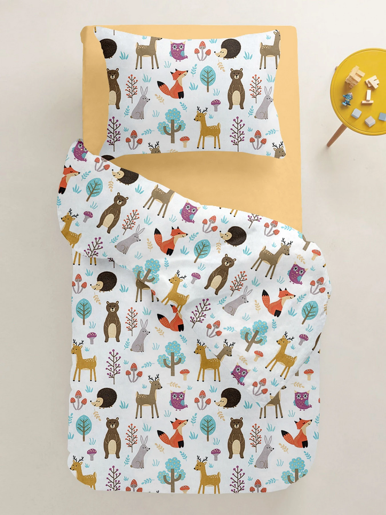 Дитяча постільна білизна в ліжечко COLORFUL ANIMALS Cosas модель AnimalsMushrooms_El80-Honey_140 Фото