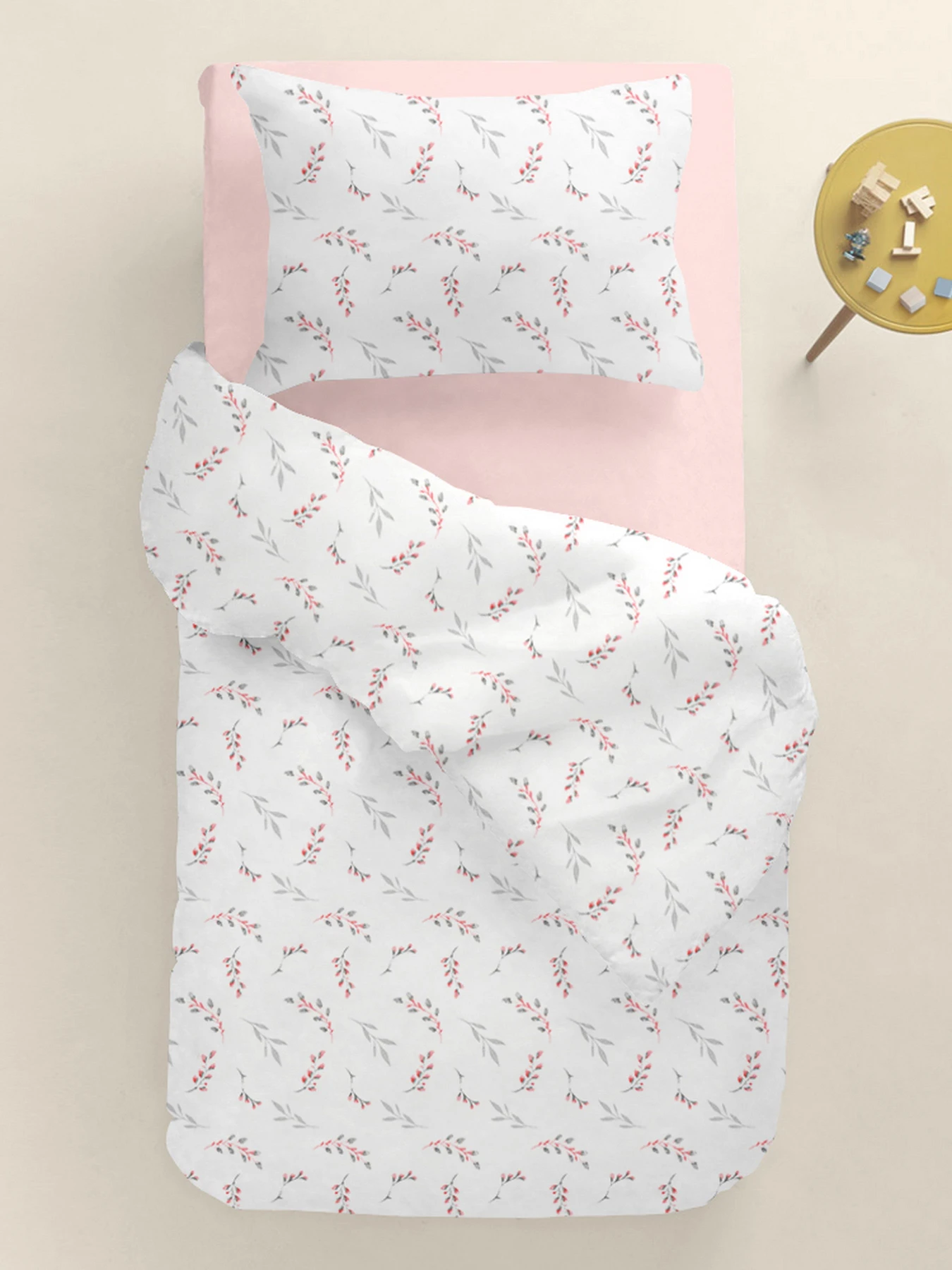 Детское постельное белье в кроватку PINE BRANCHLETS Cosas модель BudRoseGray_40Rose_140 Фото