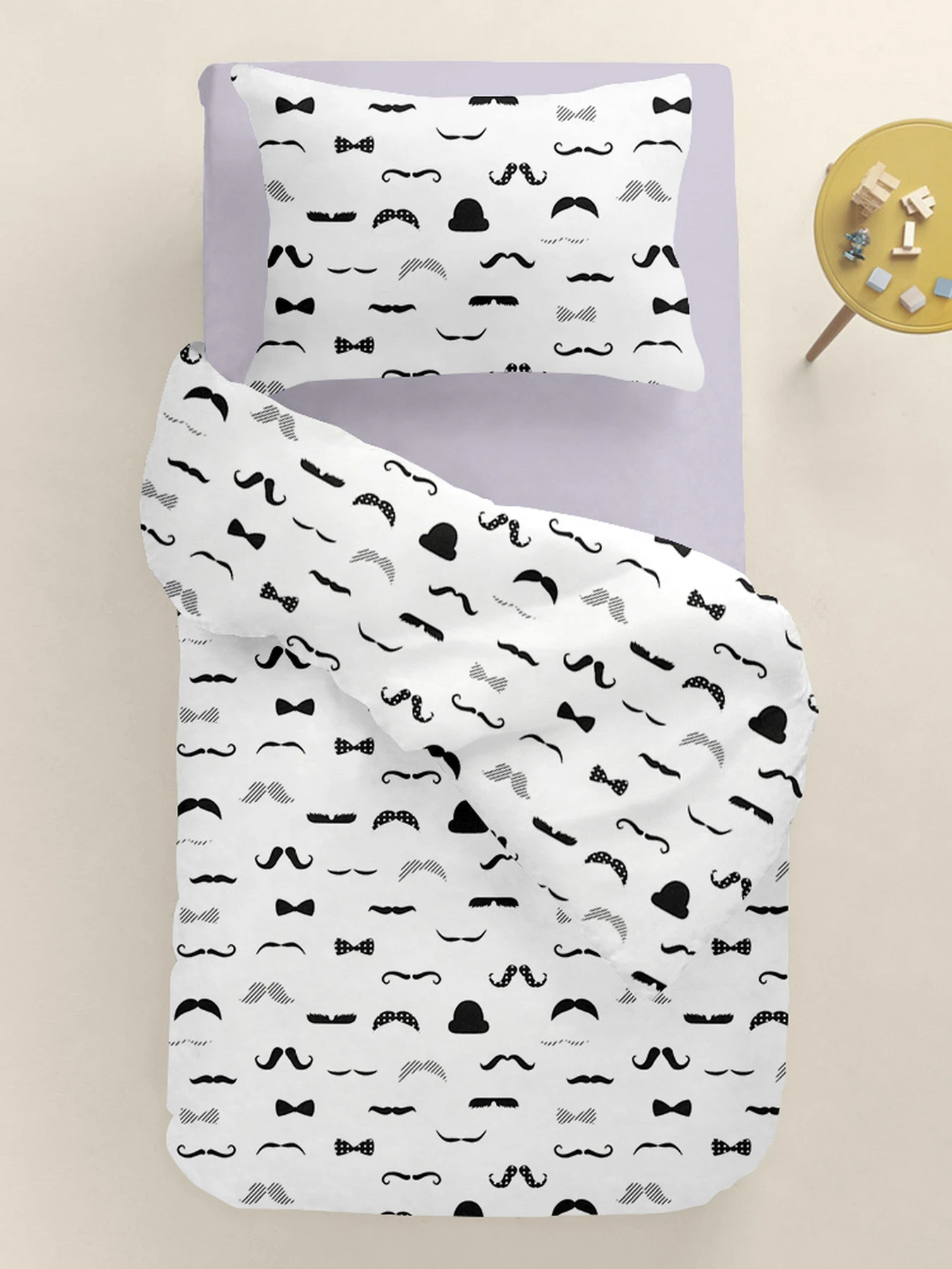 Детское постельное белье в кроватку MUSTACHE Cosas модель ChaplinFashion_45Pearl_140 Детское постельное белье в кроватку MUSTACHE Cosas модель ChaplinFashion_45Pearl_140 Фото