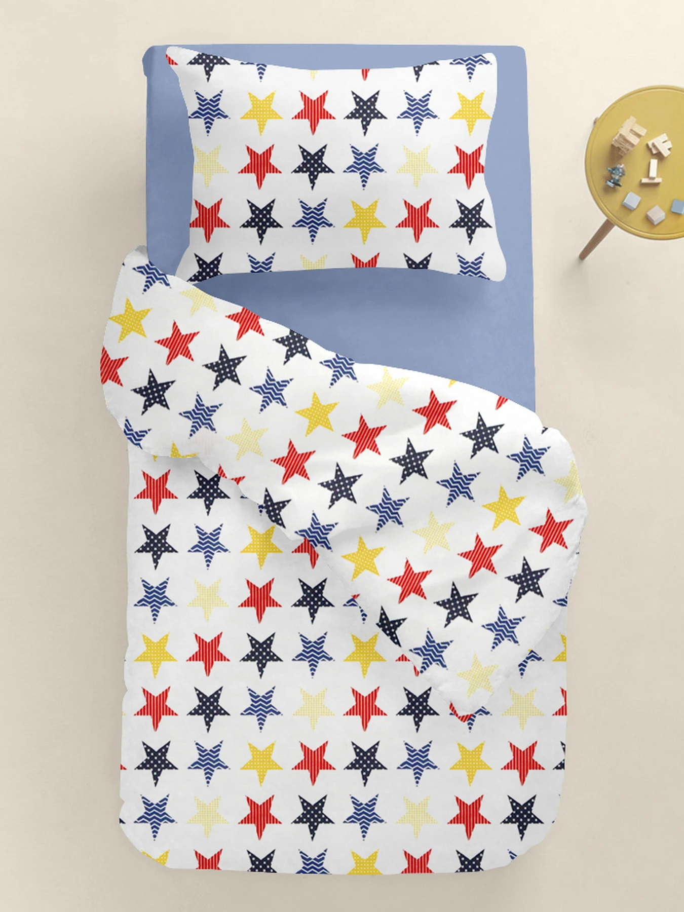 Детское постельное белье в кроватку STARS Cosas модель StarsBlueSkyRedYellow_117Cloud_140 Детское постельное белье в кроватку STARS Cosas модель StarsBlueSkyRedYellow_117Cloud_140 Фото