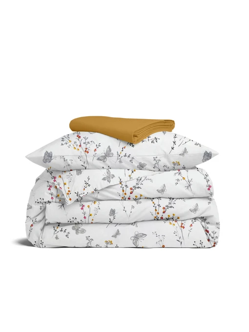Детское постельное белье в кроватку MIDSUMMER Cosas модель ButterfliesGreyFlowers_16Mustard_140 Фото