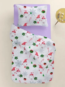 Детское постельное белье в кроватку NEW YEAR GNOMES Cosas модель GnomesSnowflakesGray_47Amethyst_140 Фото