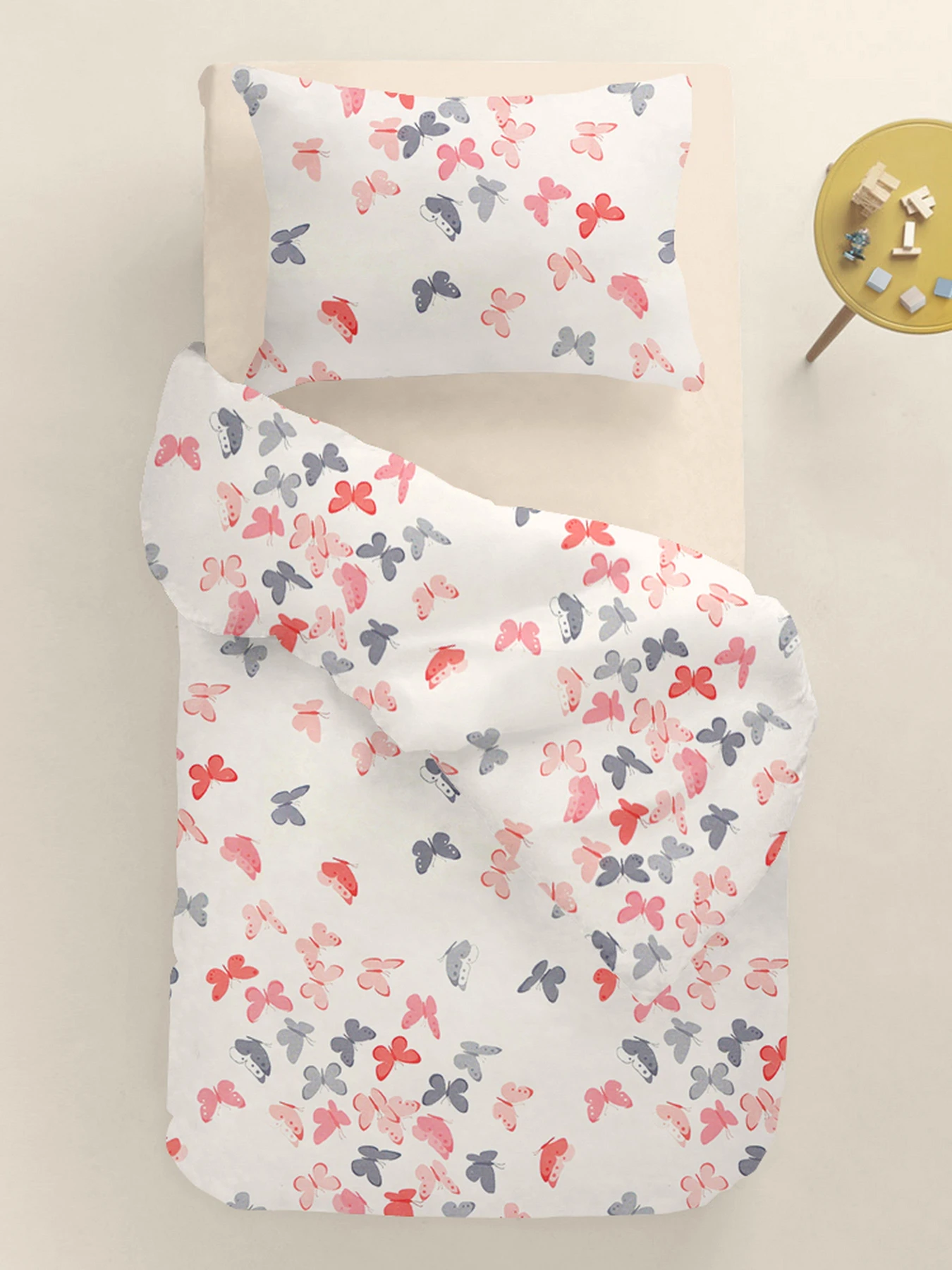 Дитяча постільна білизна в ліжечко BUTTERFLY SC9 Cosas модель ButterfliesRoseRedGray_08Beige_140 Фото