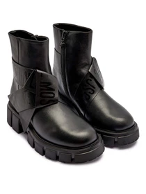 Ботинки и сапоги Moschino модель JA24115G0NIAX000 Фото