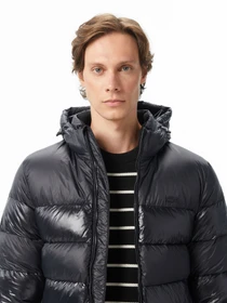 Куртки та дублянки Lacoste модель BH2642031 Фото
